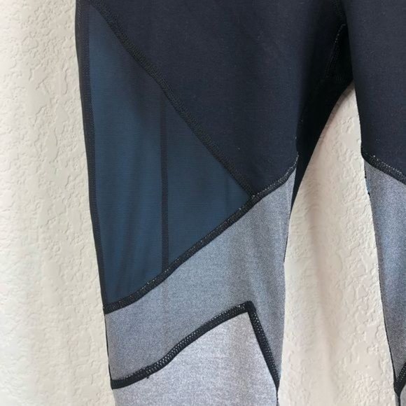 Sweaty Betty Reversible Mesh Marled Space Dyed 7/8 Leggings - Picture 10 of 11